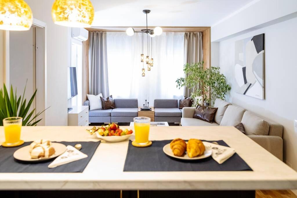 Stunning Views 2Br Intercontinental Flat Apartment บูคาเรสต์ ภายนอก รูปภาพ