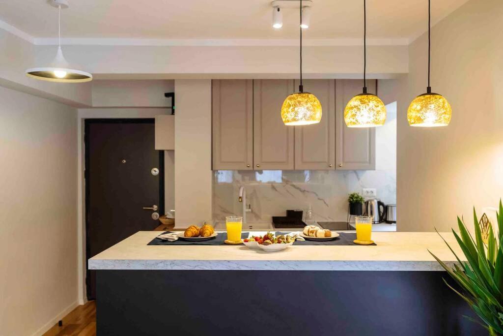 Stunning Views 2Br Intercontinental Flat Apartment บูคาเรสต์ ภายนอก รูปภาพ
