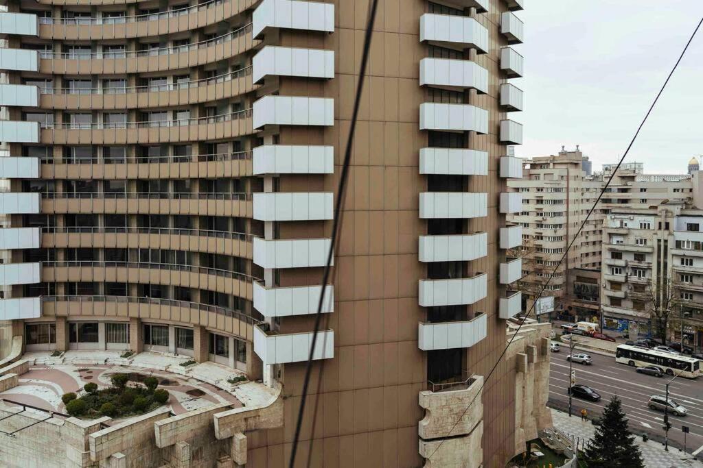 Stunning Views 2Br Intercontinental Flat Apartment บูคาเรสต์ ภายนอก รูปภาพ